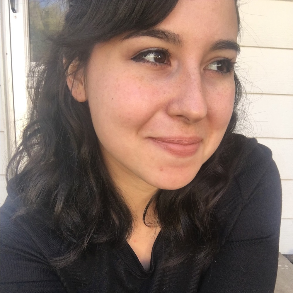 Meet your Posher, Ashley